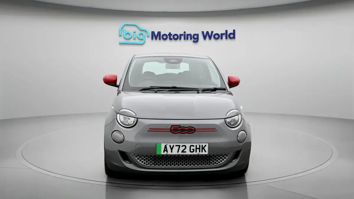 Used Fiat 500e Red 86 kW (118 HP) 2022 Grey Hatchback