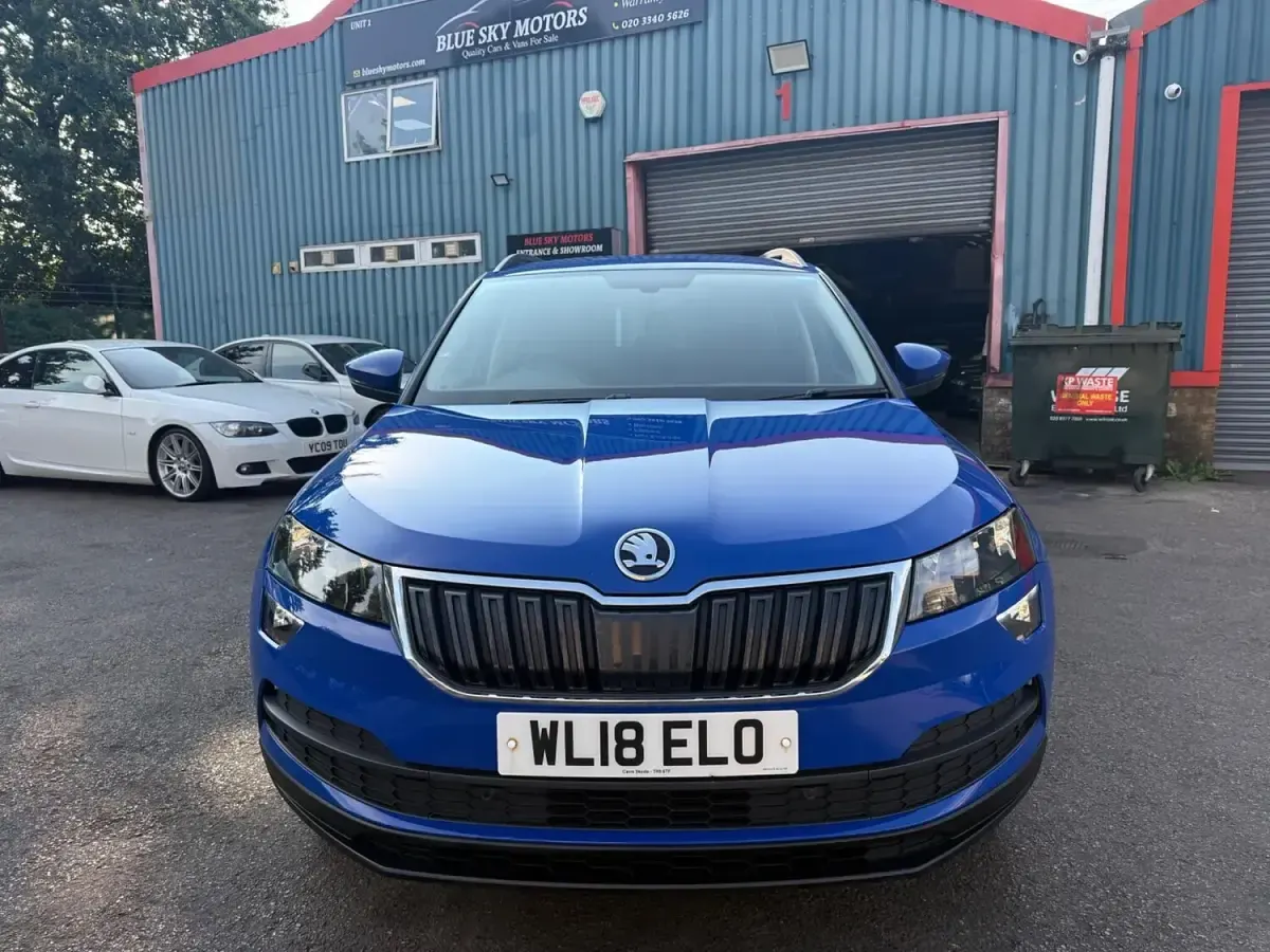 Used Skoda Karoq SE Technology 116 HP (85 kW) 2018 Blue SUV