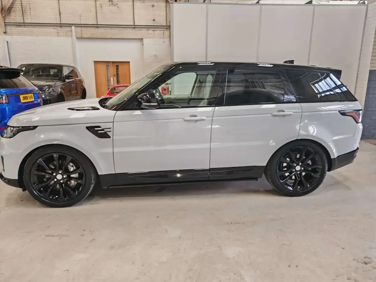 Used Land Rover Range Rover Sport HSE 300 HP (220 kW) 2020 White SUV