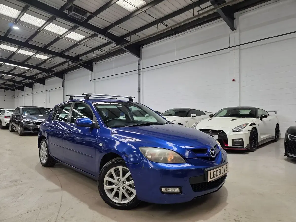 Used Mazda 3 Takara 105 HP (77 kW) 2009 Blue Hatchback