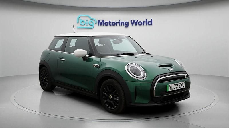 Used 2023 Mini Cooper SE Hatch Hatchback | £13,000 (Good price) - Image 1/4