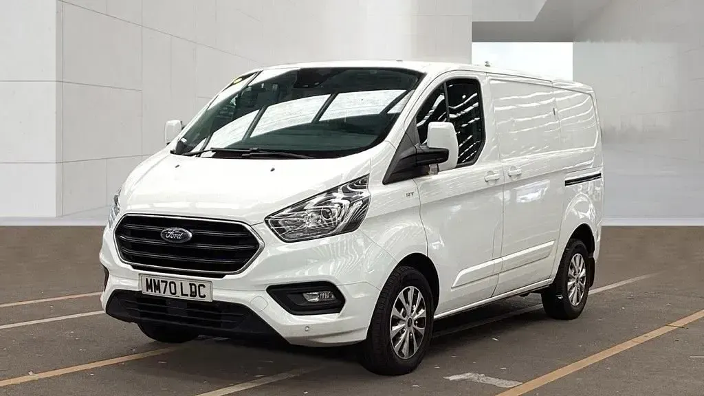 Used Ford Transit Custom Limited 130 HP (95 kW) 2021 White
