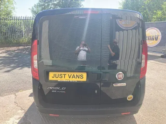 Used Fiat Doblò 2017 Black MPV