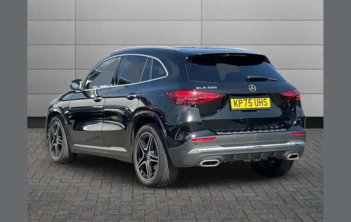 Used Mercedes GLA200 Executive 161 HP (118 kW) 2025 Black SUV