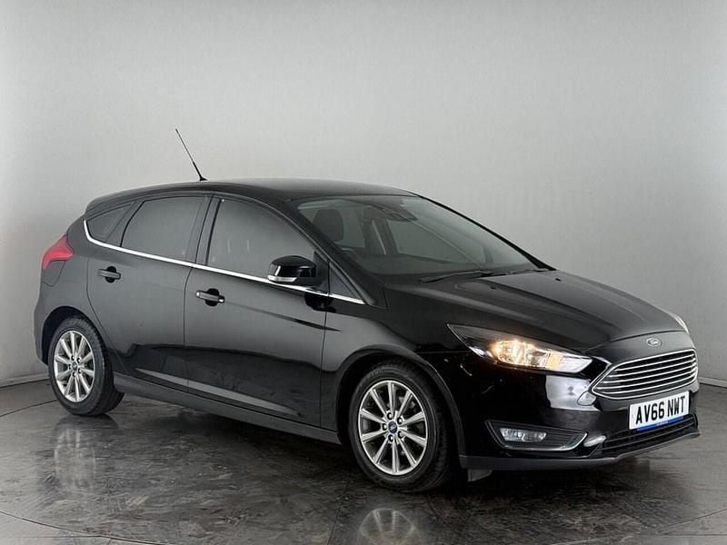 Black Used 2016 Ford Focus Titanium Hatchback | £5,250 (Fair price) - Image 1/3