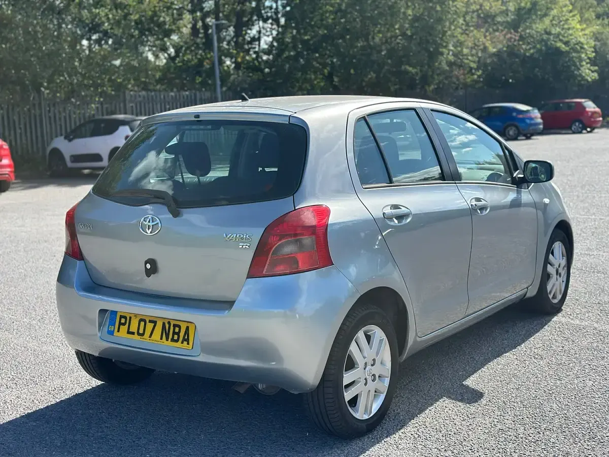 Used Toyota Yaris 2007 Silver Hatchback