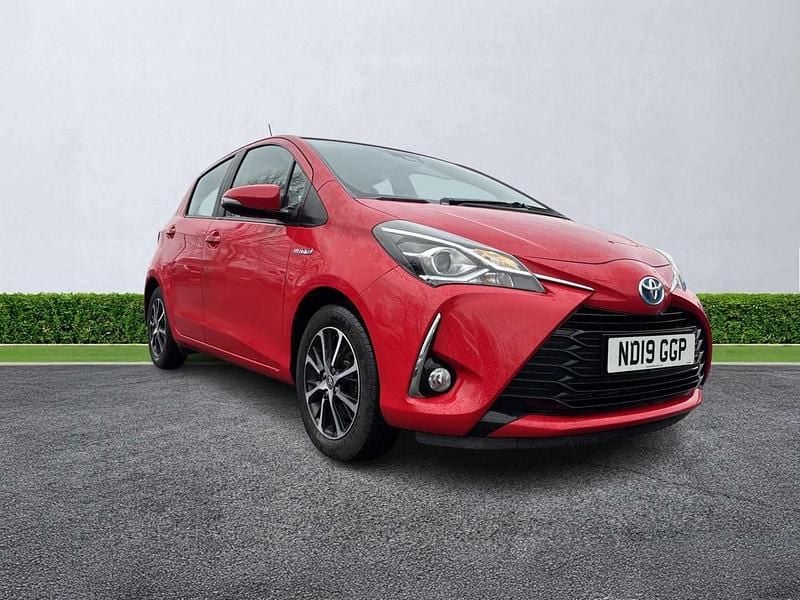Used Toyota Yaris Hybrid 2019 Red Hatchback