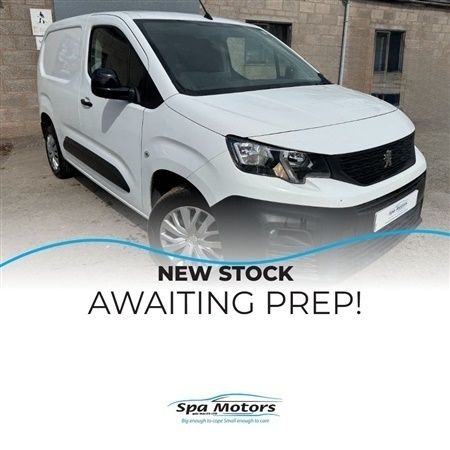 White Used 2022 Peugeot Partner Premium MPV | £13,188 (Expensive) - Image 1/1