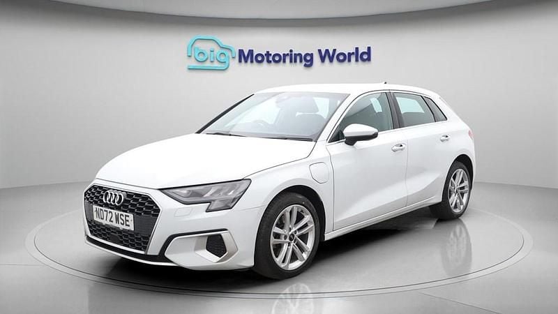 Used Audi A3 Sportback e-tron Sport 204 HP (150 kW) 2023 White Hatchback