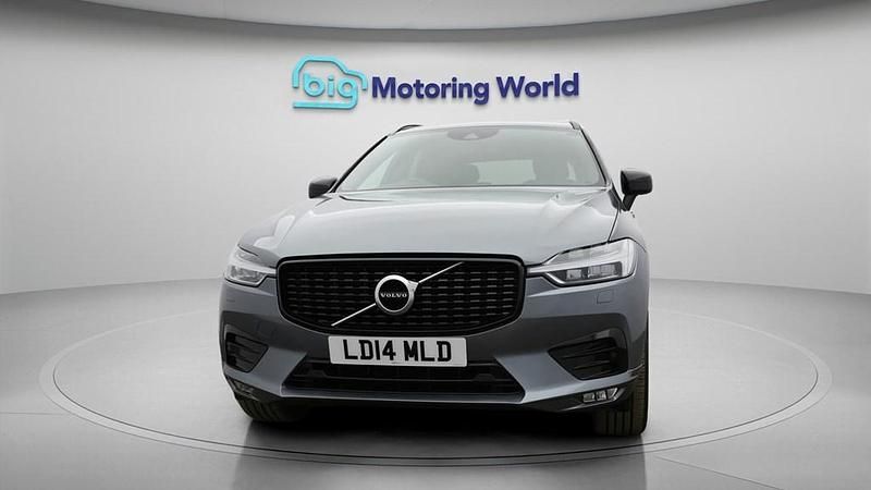 Used Volvo XC60 R-Design 250 HP (183 kW) 2020 Grey SUV