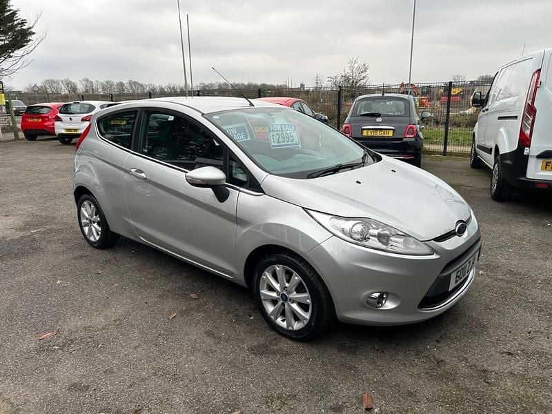 Used Ford Fiesta Zetec 2011 Silver Hatchback