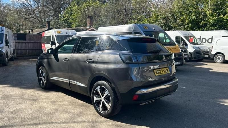 Used Peugeot 3008 GT 129 HP (94 kW) 2023 Grey SUV
