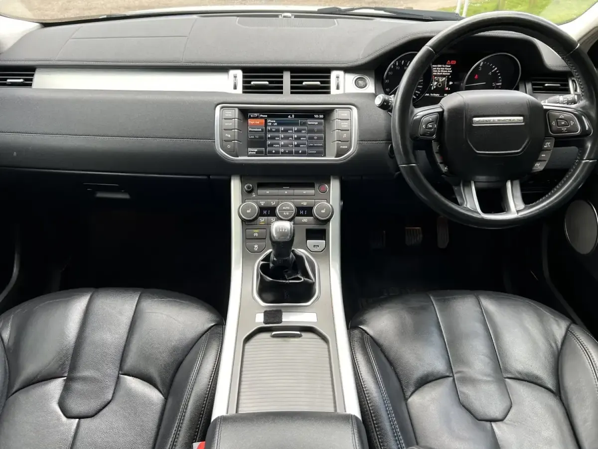 Używany Land Rover Range Rover evoque Pure 150 KM (110 kW) 2015 Biały SUV