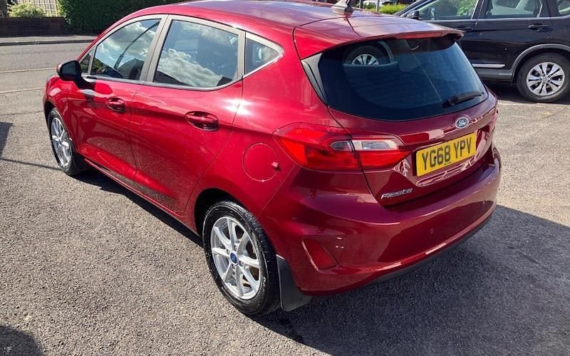 Used Ford Fiesta Zetec 101 HP (74 kW) 2019 Hatchback