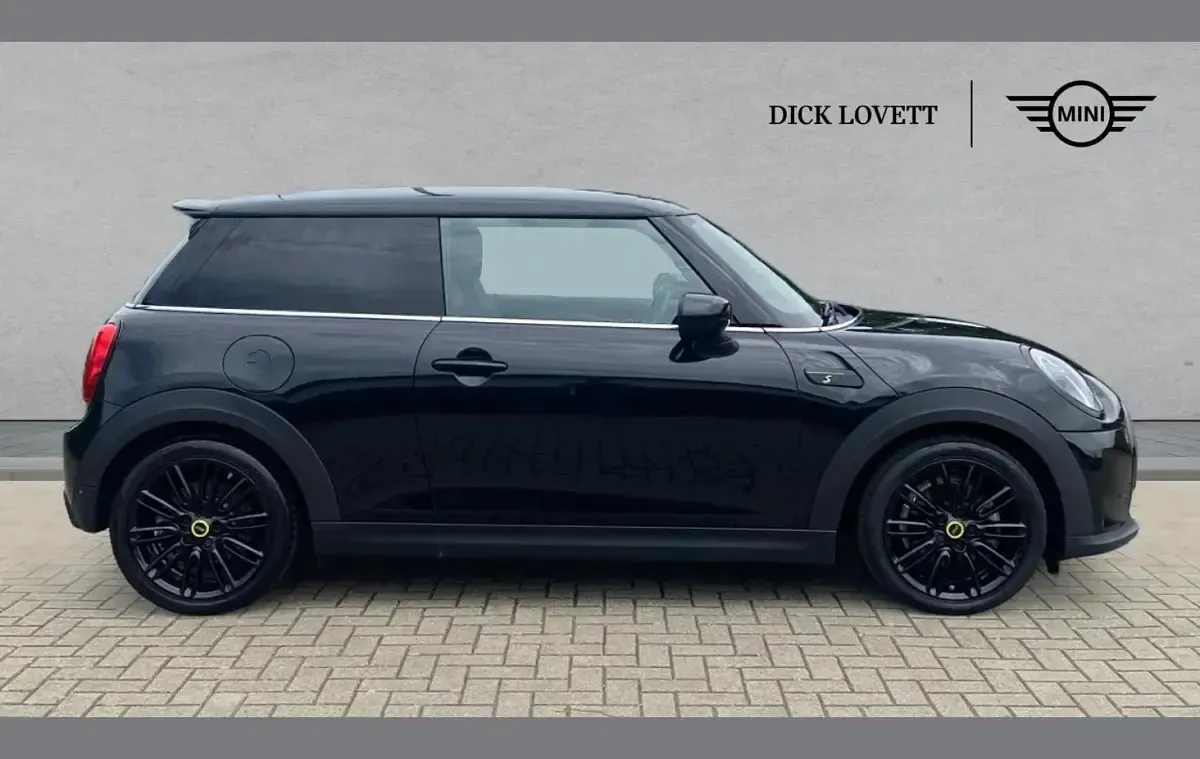 Used Mini Cooper S Level 2 135 kW (184 HP) 2022 Black Hatchback