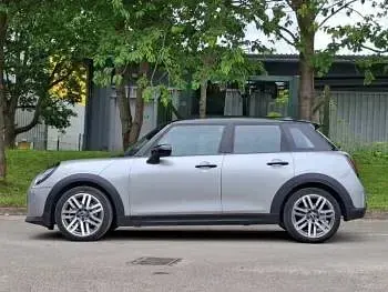 Used Mini Cooper Classic 114 kW (156 HP) 2025 Silver Hatchback