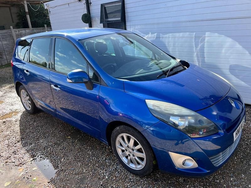 Blue Used 2011 Renault Grand Scénic III Dynamique MPV | £2,995 (Fair price) - Image 1/4