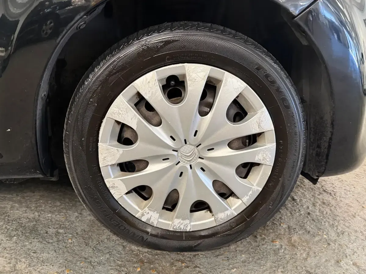 Begagnad Citroën C1 VTR Sport 2011 Svart Halvkombi