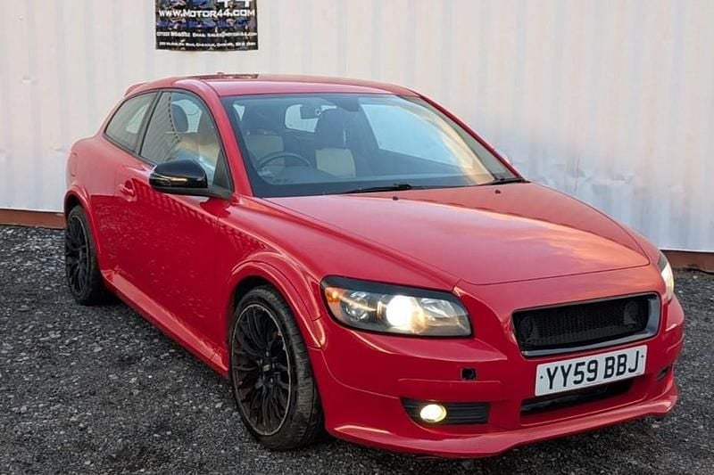 Red Used 2009 Volvo C30 R-Design Hatchback | £1,249 (Fair price) - Image 1/1