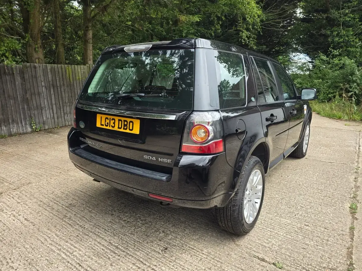 Used Land Rover Freelander 2 HSE 187 HP (137 kW) 2013 Black SUV