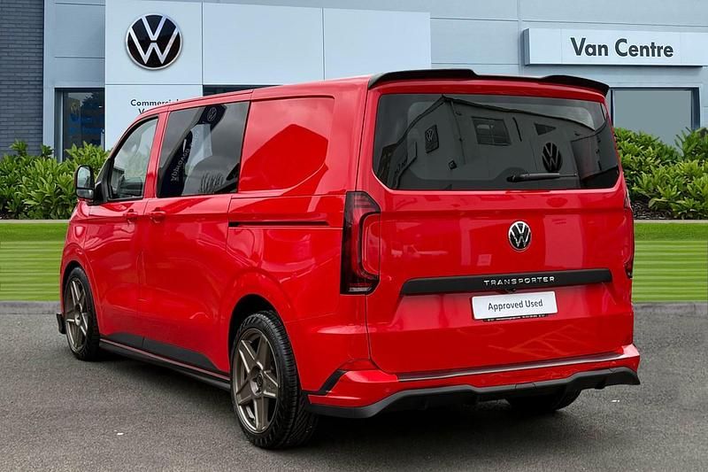 Used VW Transporter Pro 150 HP (110 kW) 2025 Red Van