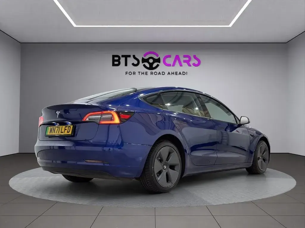 Used Tesla Model 3 Standard Range Plus 366 kW (498 HP) 2021 Blue Sedan