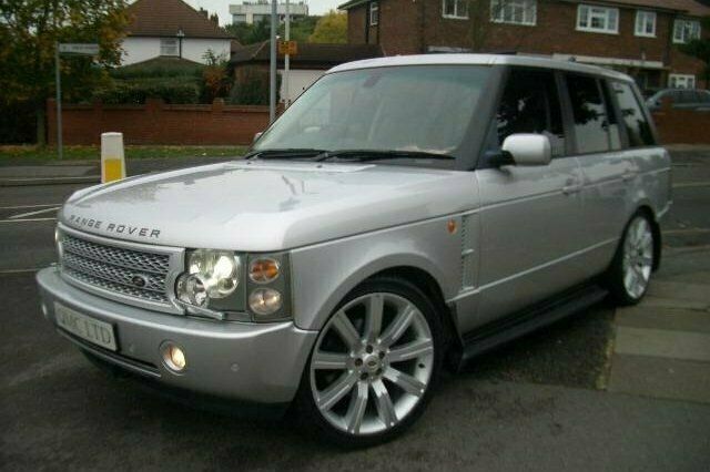 Used 2003 Land Rover Range Rover SUV | £12,450 - Image 1/4