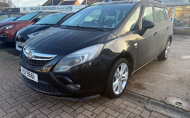 Used Vauxhall Zafira Tourer SRi 140 HP (102 kW) 2016 Black MPV