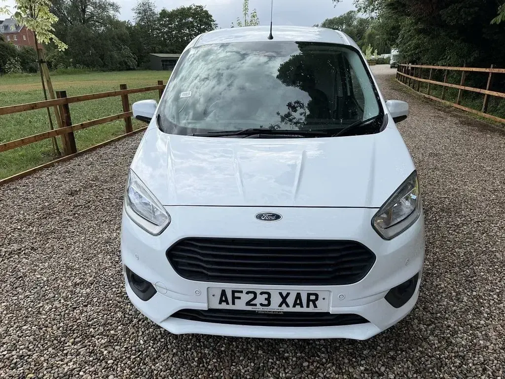 Used Ford Transit Limited 100 HP (73 kW) 2023 White Van