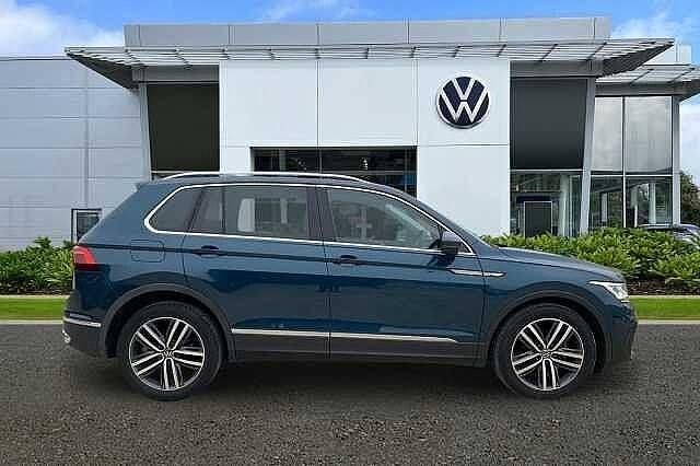 Used VW Tiguan Elegance 150 HP (110 kW) 2020 Blue SUV