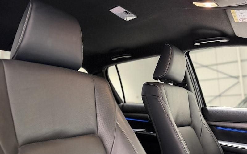 Used Toyota HiLux 204 HP (150 kW) 2024 Pickup