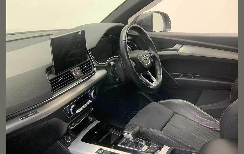 Used Audi Q5 S-Line 200 HP (147 kW) 2020 Grey SUV