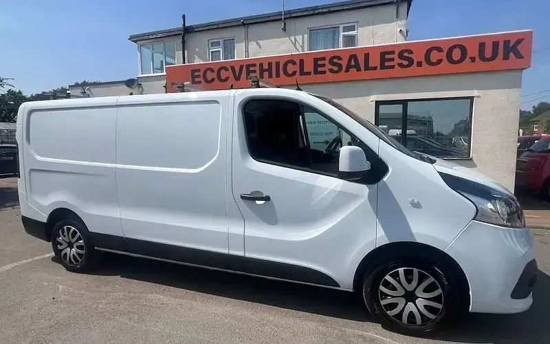 Used Nissan NV300 Acenta 120 HP (88 kW) 2021 Van