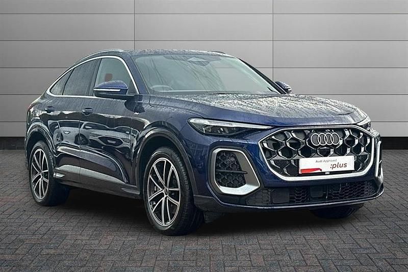 Navarra blue Used 2025 Audi Q5 Advanced SUV | £57,050 - Image 1/4