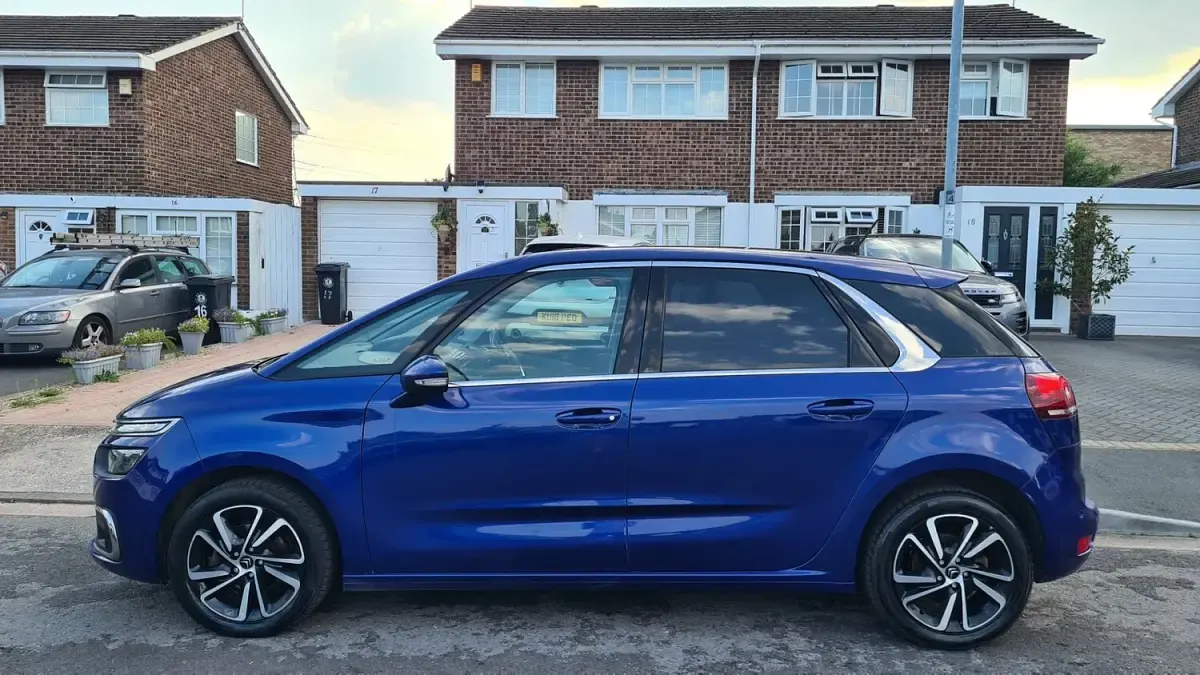 Used Citroën C4 Flair 2019 Blue MPV