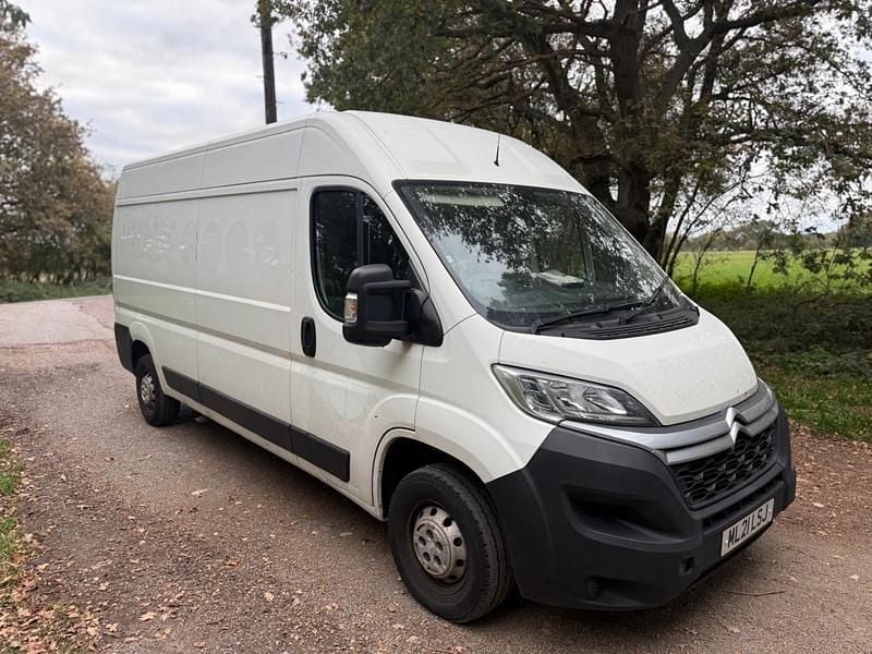 White Used 2021 Citroën Relay Van | £7,995 (Good price) - Image 1/4