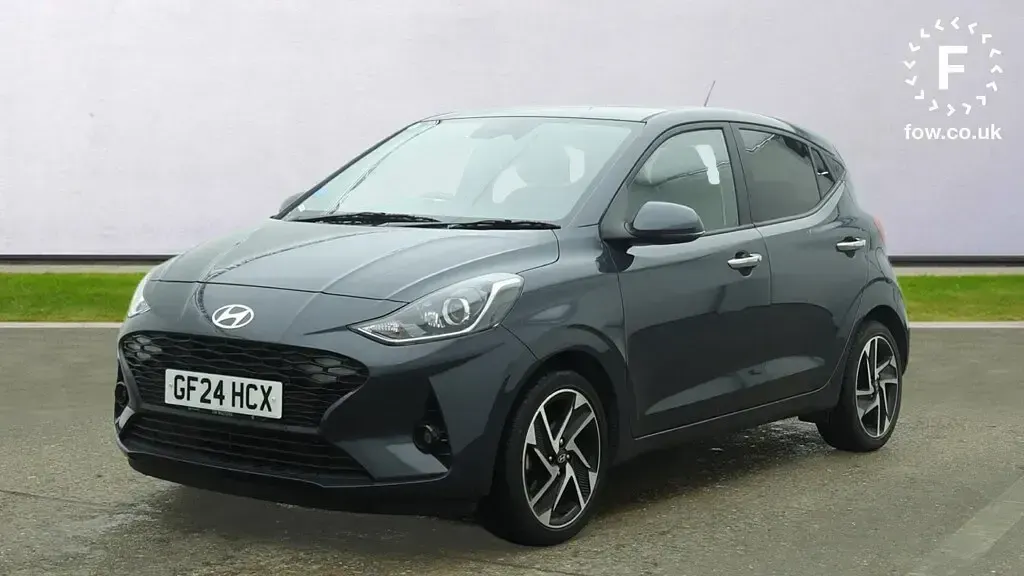 Used Hyundai i10 Premium 83 HP (61 kW) 2024 Grey Hatchback
