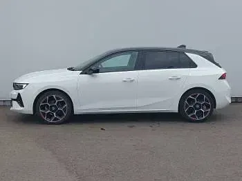 Używany Vauxhall Astra 130 KM (95 kW) 2024 Biały Hatchback