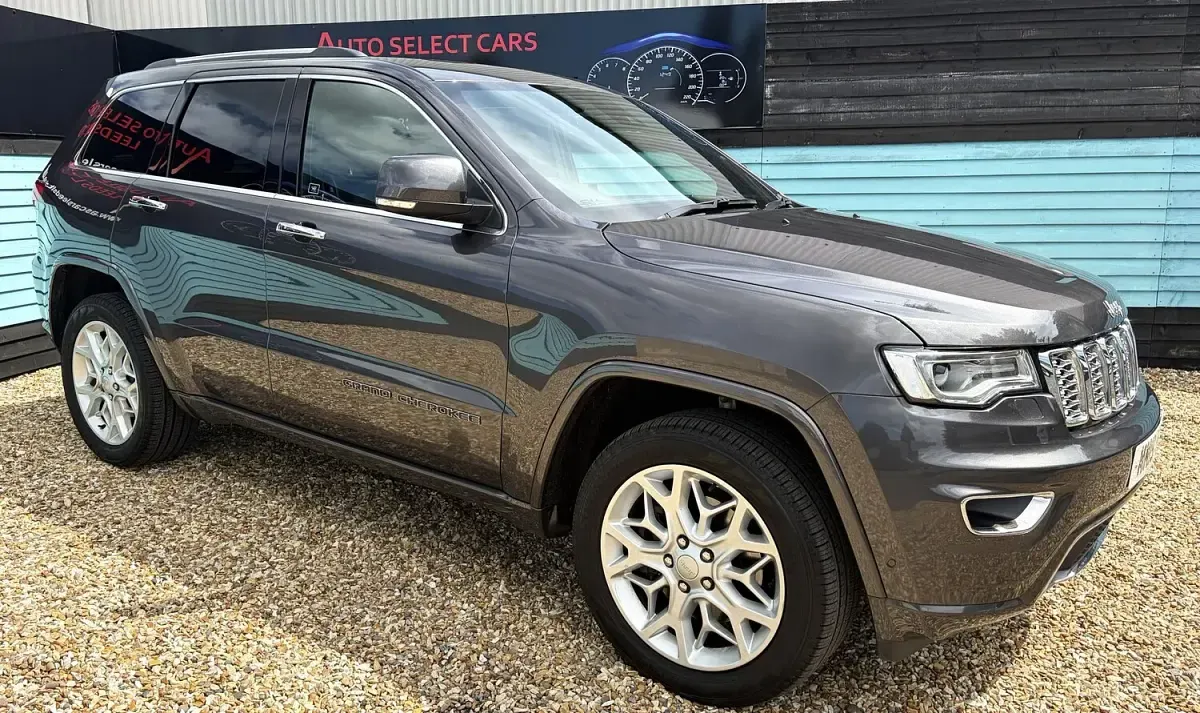 Used Jeep Grand Cherokee Overland 250 HP (183 kW) 2019 Grey SUV