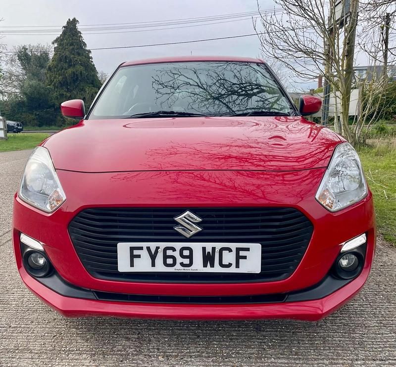 Used Suzuki Swift SZ-T 90 HP (66 kW) 2020 Red Hatchback