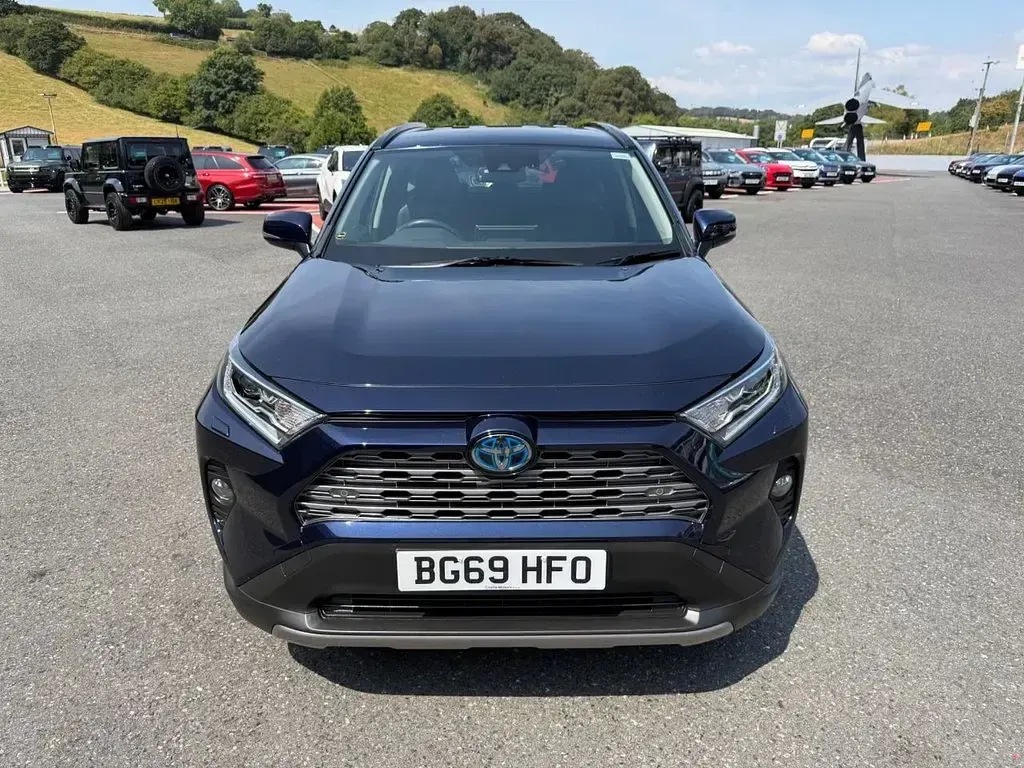 Used Toyota RAV4 2019 Blue SUV