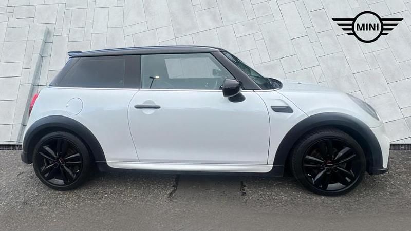 Used Mini Cooper Sport 136 HP (100 kW) 2023 White Hatchback