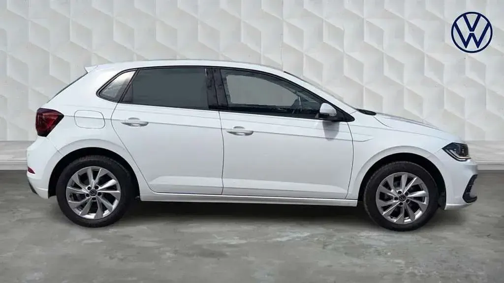 Used VW Polo Style 95 HP (69 kW) 2022 White Hatchback