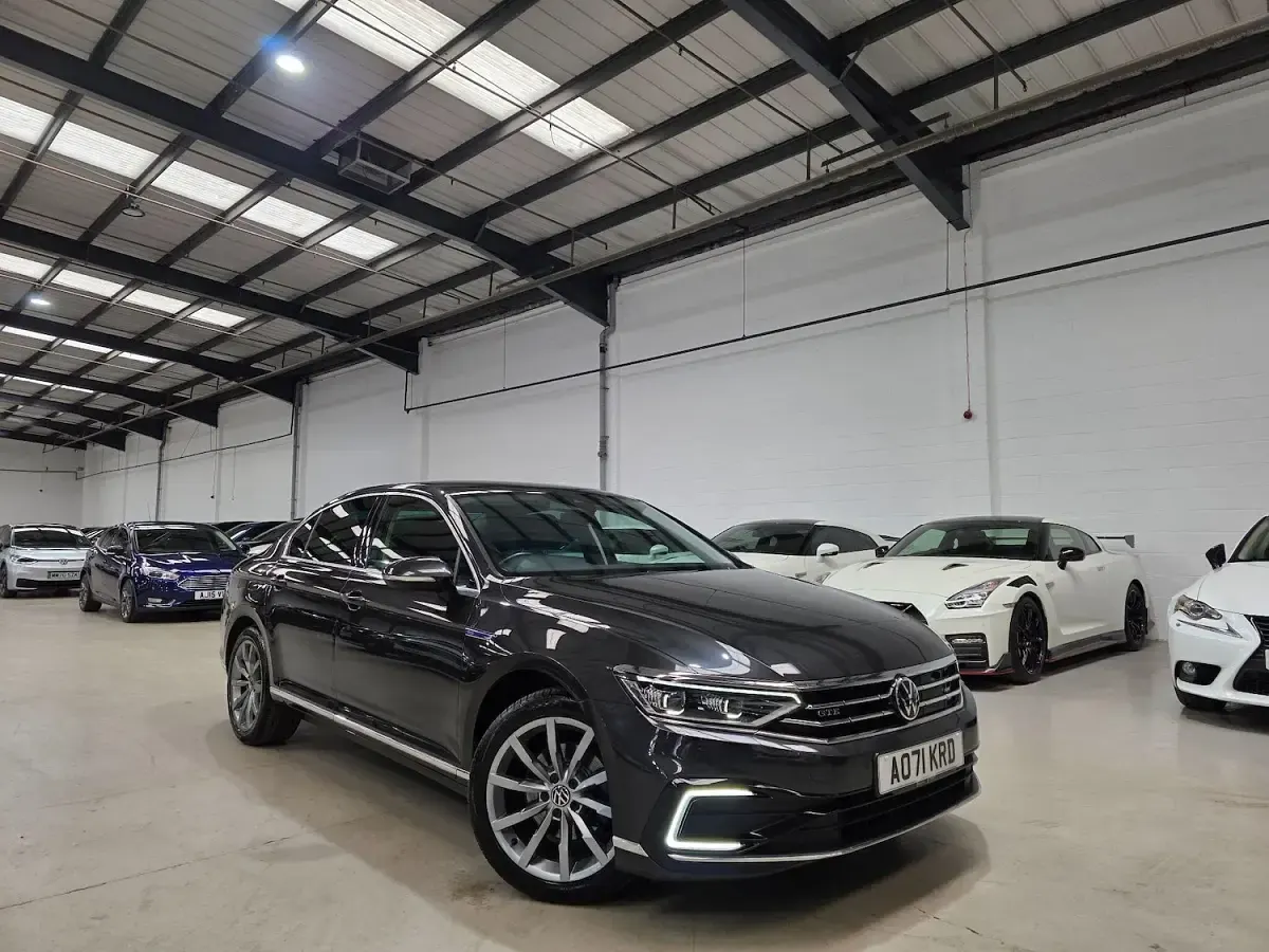 Used VW Passat Advance 218 HP (160 kW) 2021 Grey Sedan