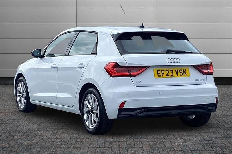Used Audi A1 Sport 95 HP (69 kW) 2023 Glacier white SUV