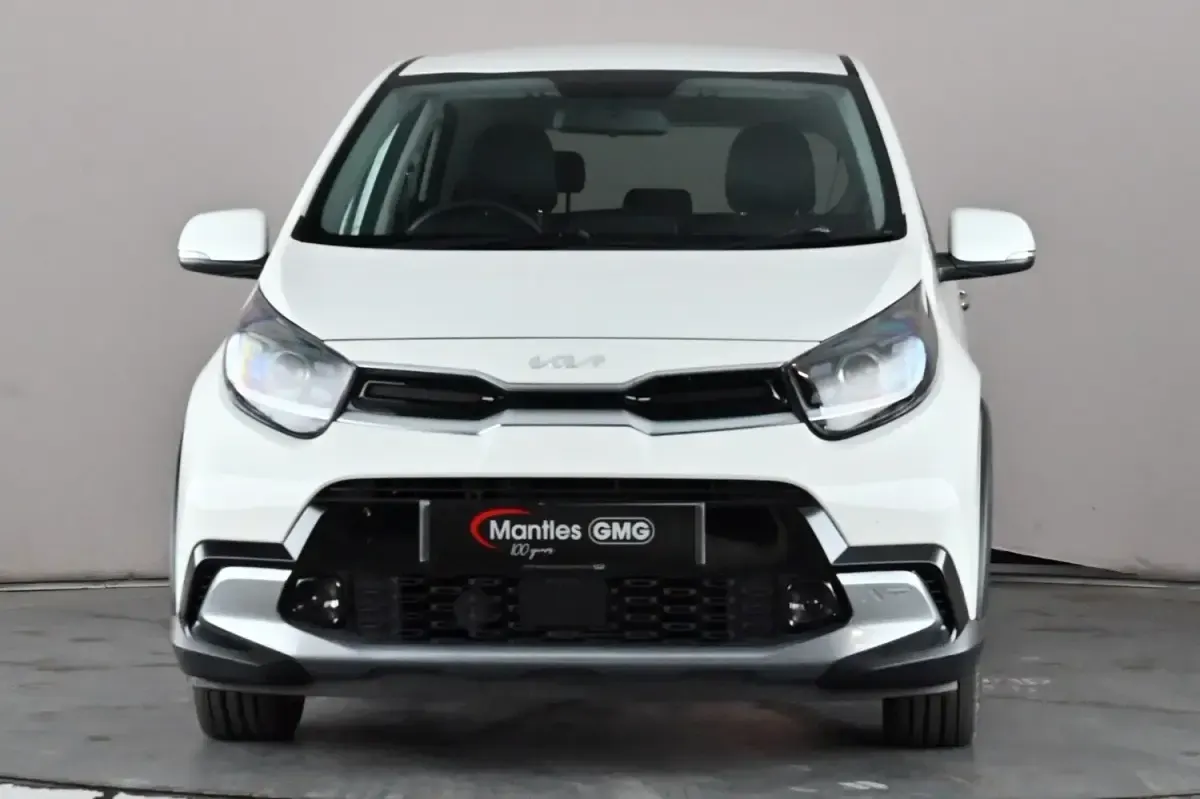 Used Kia Picanto X-Line 66 HP (48 kW) 2023 White Hatchback