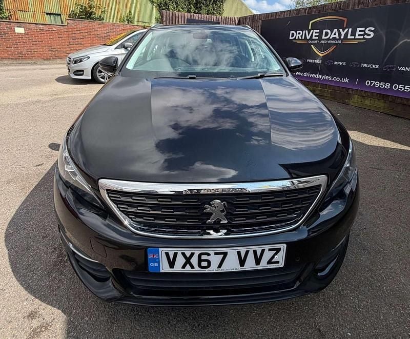 Usado Peugeot 308 Allure 2017 Preto Carrinha