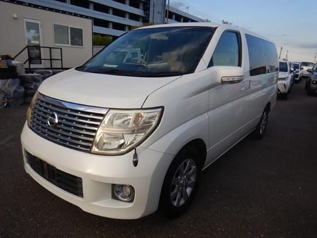 White Used 2005 Nissan Elgrand MPV | £8,999 (Fair price) - Image 1/4