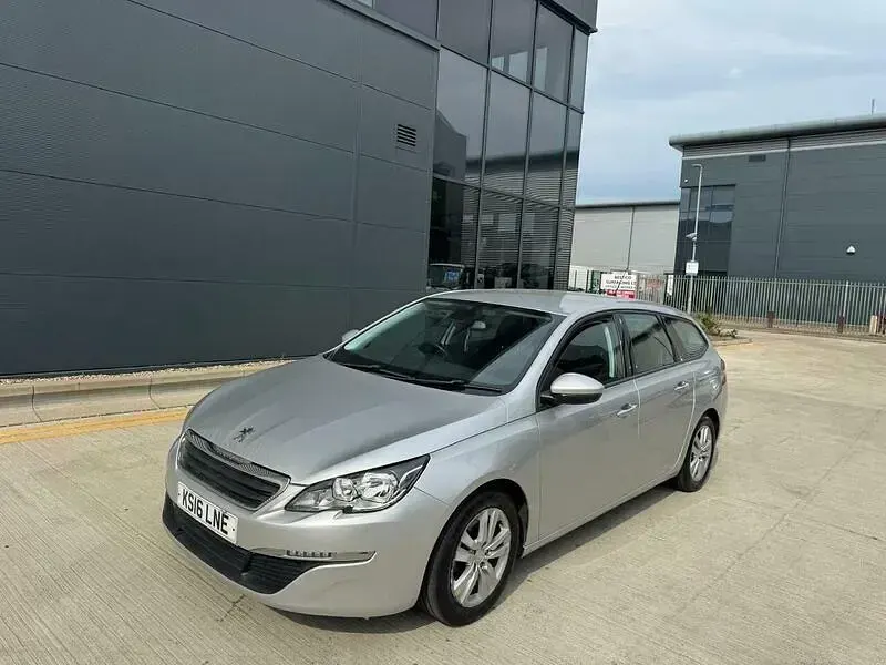 Used Peugeot 308 Active 110 HP (80 kW) 2016 Silver Estate
