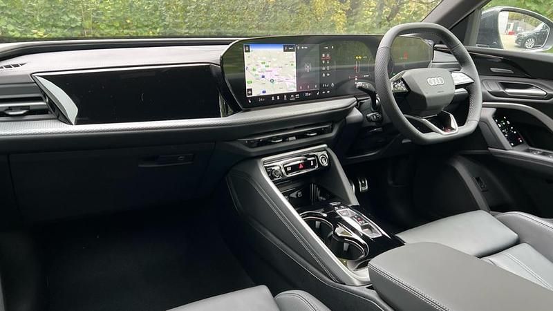 Used Audi Q5 S-Line 268 HP (197 kW) 2025 Grey SUV